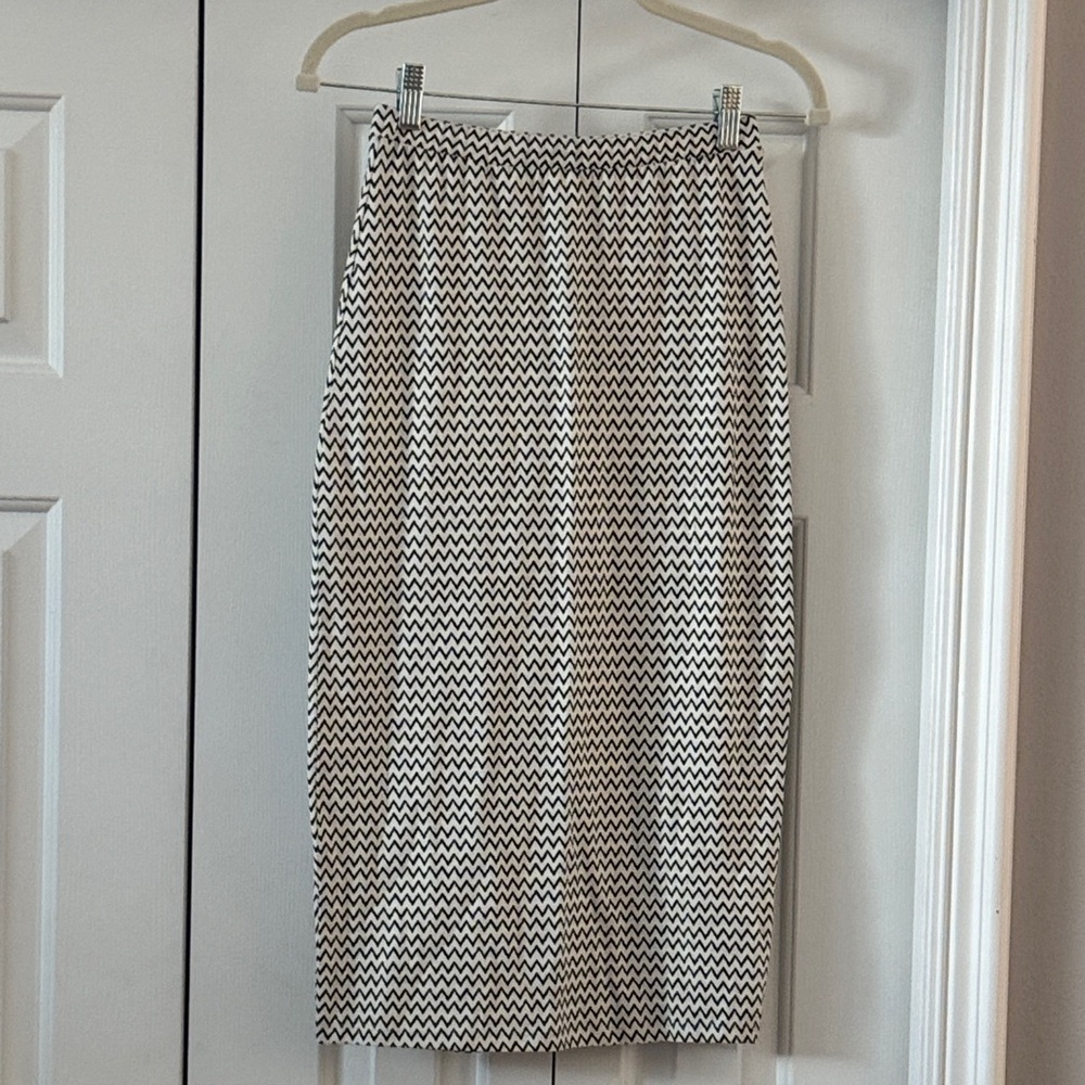 Billabong Black and White Pencil Skirt